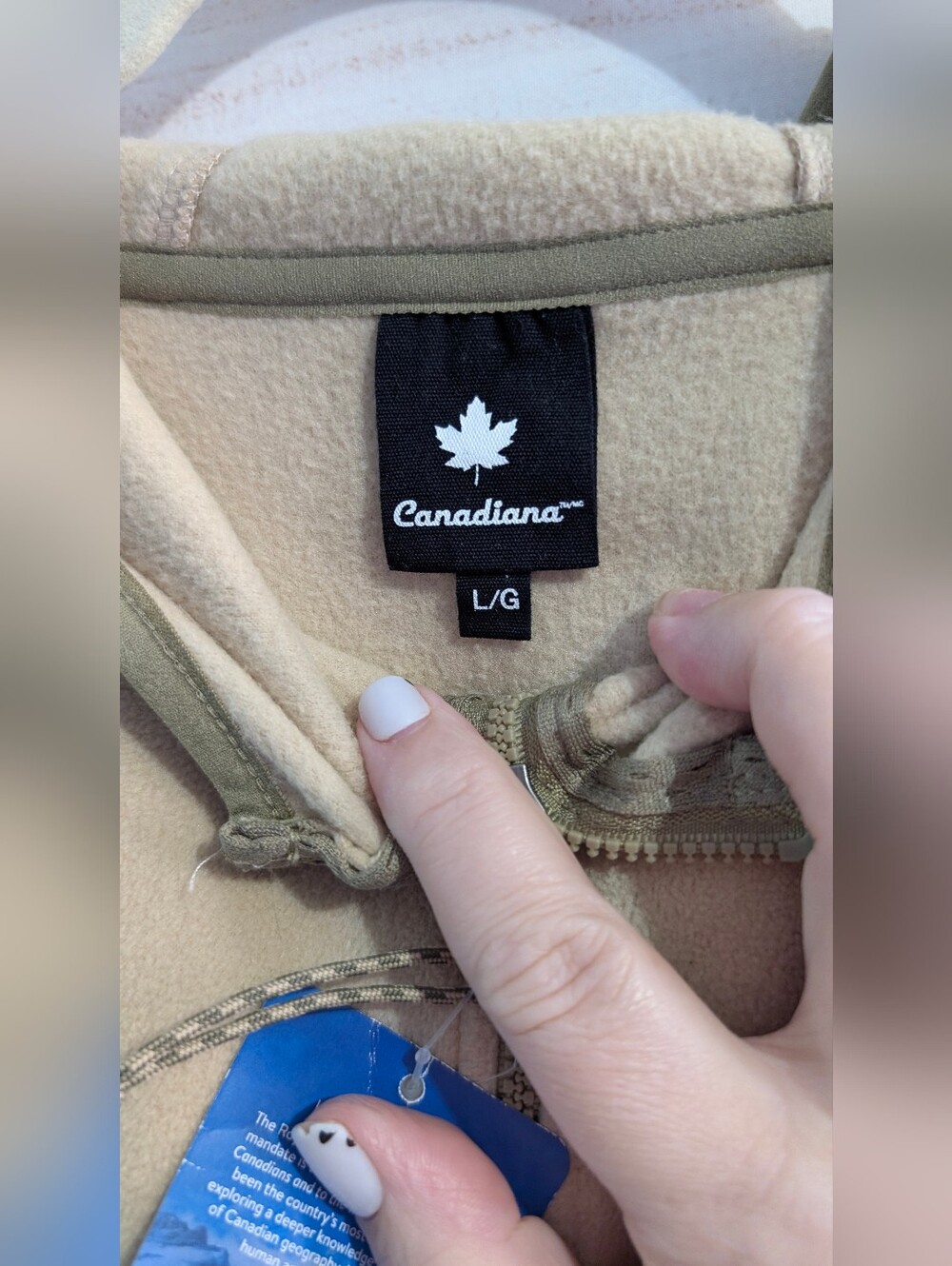 🆕 ❤️ Geographic Beige, Olive & Neon Yellow Chest Pocket Fleece Full Zip Size L - Picture 9 of 9